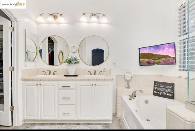 1771 Wilde Dr, Discovery Bay, CA 94505