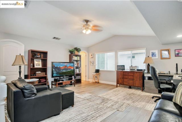 1771 Wilde Dr, Discovery Bay, CA 94505