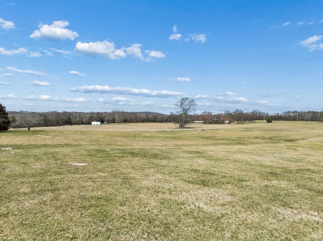 2280 Tuckers Gap Rd, Lebanon, TN 37090