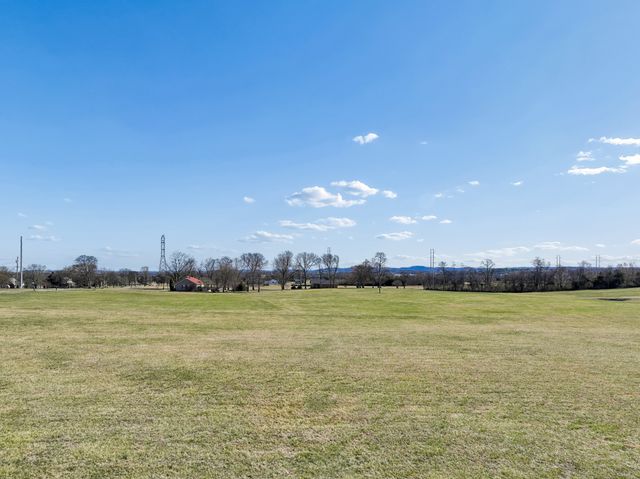 2280 Tuckers Gap Rd, Lebanon, TN 37090