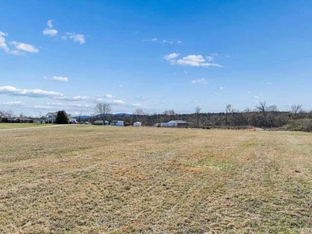 2280 Tuckers Gap Rd, Lebanon, TN 37090