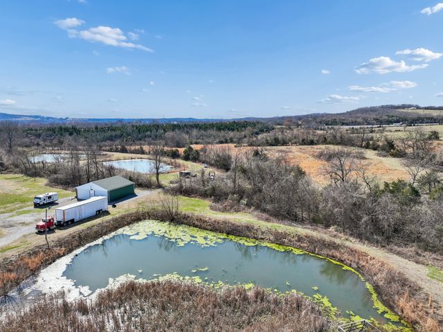 2280 Tuckers Gap Rd, Lebanon, TN 37090