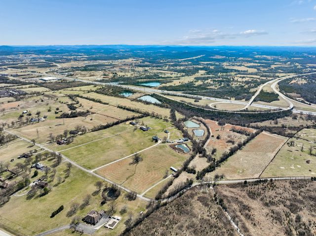 2280 Tuckers Gap Rd, Lebanon, TN 37090