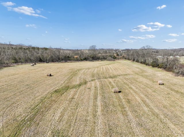 2280 Tuckers Gap Rd, Lebanon, TN 37090