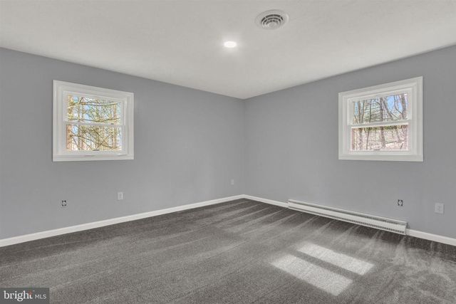 203 PEBBLE LN, Biglerville, PA 17307