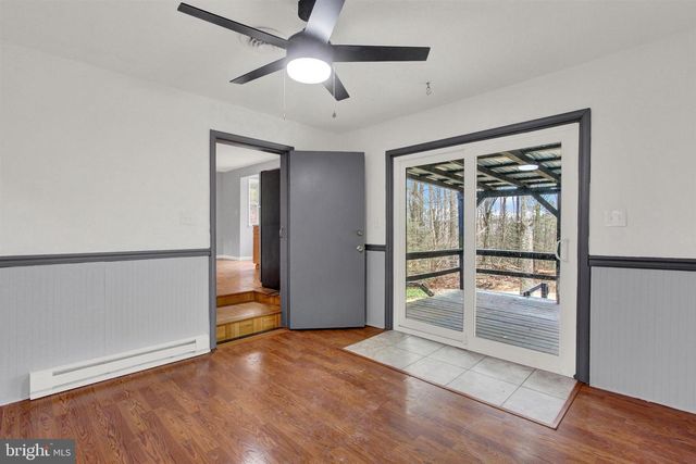 203 PEBBLE LN, Biglerville, PA 17307