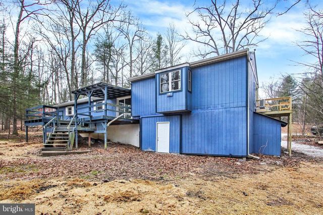 203 PEBBLE LN, Biglerville, PA 17307