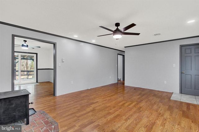 203 PEBBLE LN, Biglerville, PA 17307