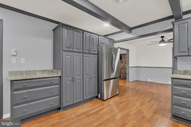 203 PEBBLE LN, Biglerville, PA 17307