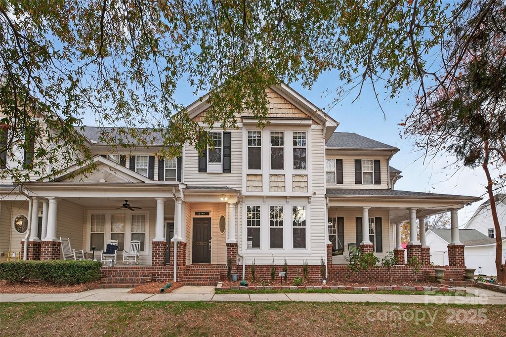 2020 Gable Way Lane, Matthews, NC 28104