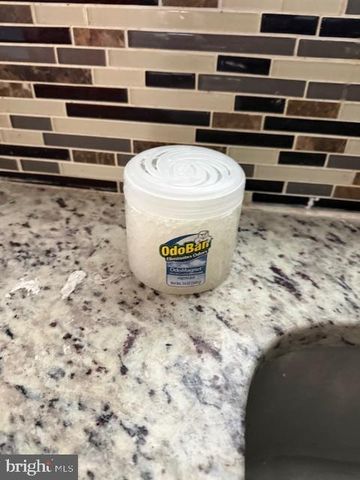 216 S CLINTON ST, Baltimore, MD 21224