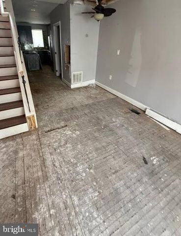 216 S CLINTON ST, Baltimore, MD 21224