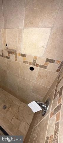 216 S CLINTON ST, Baltimore, MD 21224