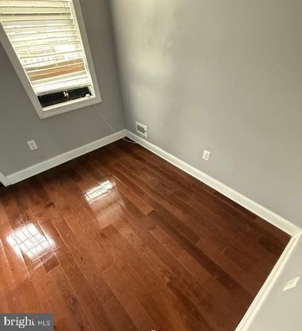 216 S CLINTON ST, Baltimore, MD 21224