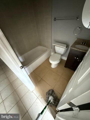 216 S CLINTON ST, Baltimore, MD 21224