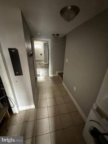 216 S CLINTON ST, Baltimore, MD 21224