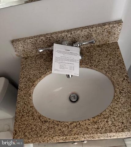 216 S CLINTON ST, Baltimore, MD 21224