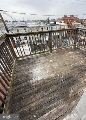 216 S CLINTON ST, Baltimore, MD 21224