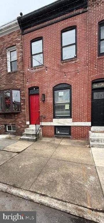 216 S CLINTON ST, Baltimore, MD 21224
