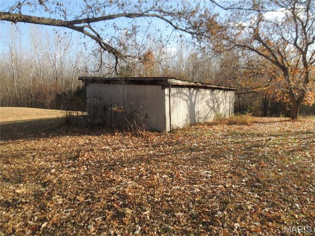 1180 Campground Trail, Greenville, IL 62246