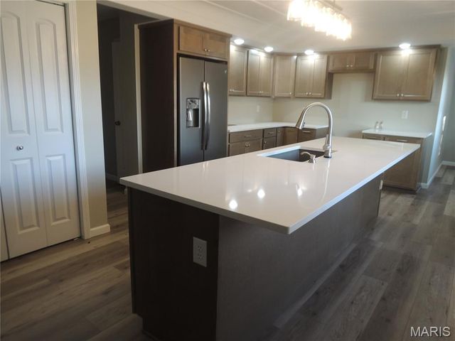 1180 Campground Trail, Greenville, IL 62246