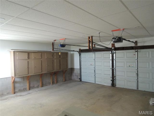 1180 Campground Trail, Greenville, IL 62246