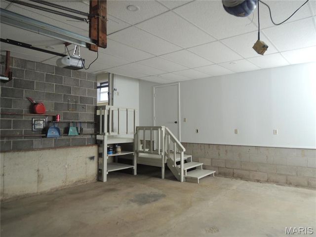 1180 Campground Trail, Greenville, IL 62246