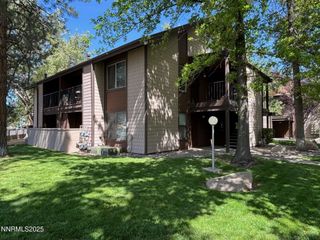 1465 E Peckham Lane 53, Reno, NV 89502