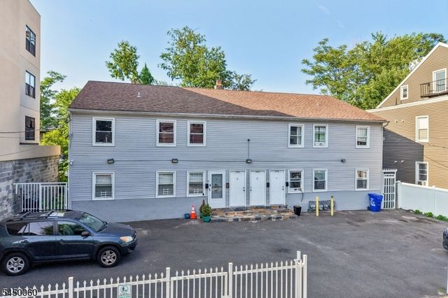 165 Godwin Ave, Paterson City, NJ 07501