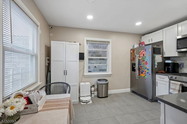165 Godwin Ave, Paterson City, NJ 07501