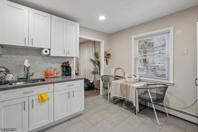 165 Godwin Ave, Paterson City, NJ 07501