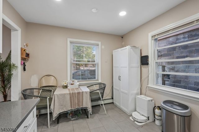 165 Godwin Ave, Paterson City, NJ 07501