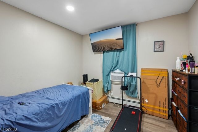 165 Godwin Ave, Paterson City, NJ 07501
