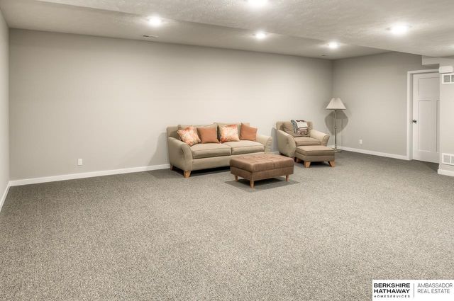 12509 Quail Drive, Bellevue, NE 68123
