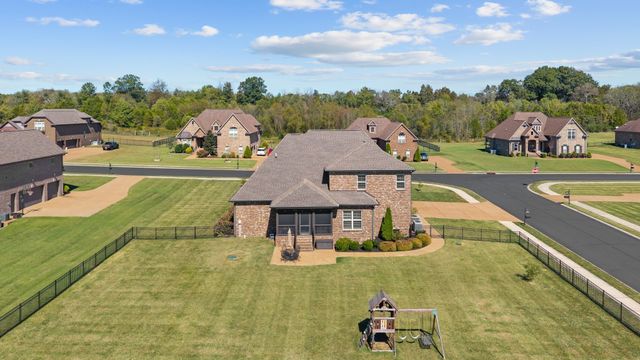 409 Stonebrook Way, Lebanon, TN 37087