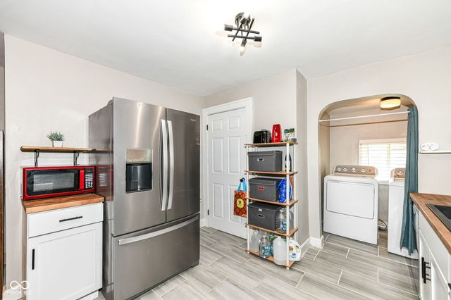 3559 Carrollton Avenue, Indianapolis, IN 46205