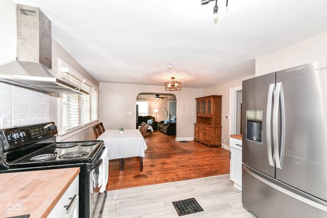 3559 Carrollton Avenue, Indianapolis, IN 46205