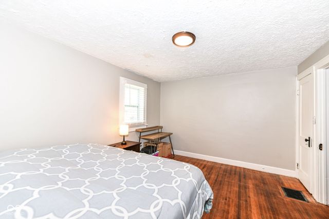 3559 Carrollton Avenue, Indianapolis, IN 46205