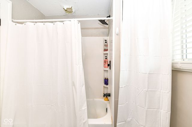 3559 Carrollton Avenue, Indianapolis, IN 46205