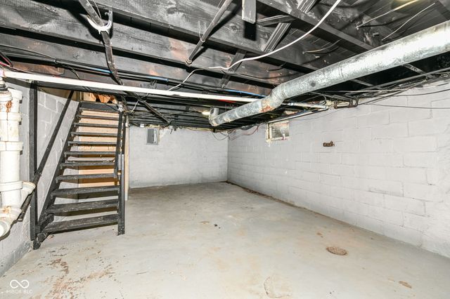 3559 Carrollton Avenue, Indianapolis, IN 46205