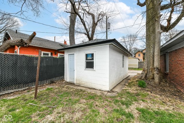 3559 Carrollton Avenue, Indianapolis, IN 46205