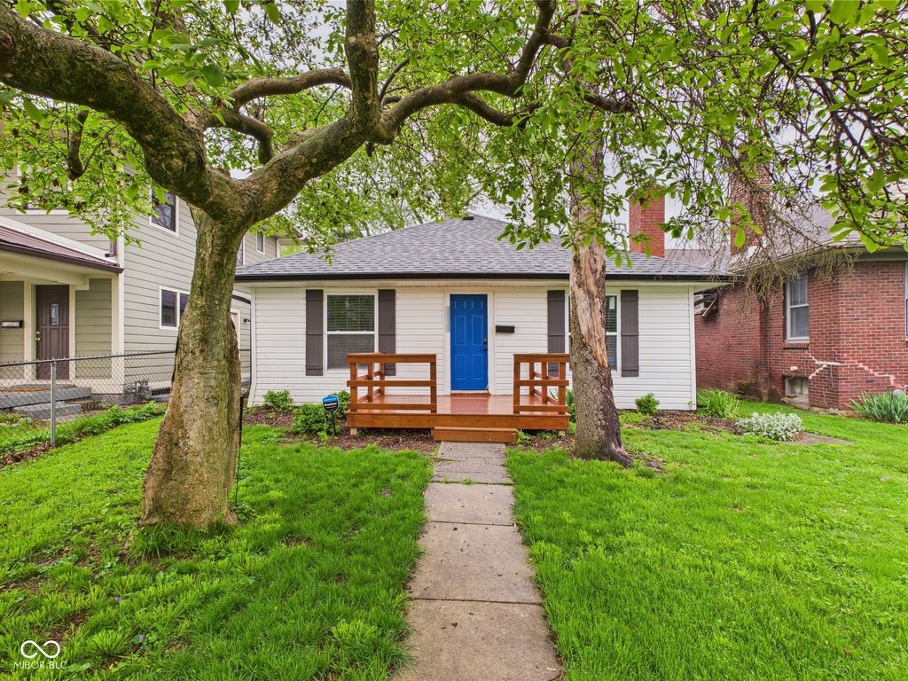 3559 Carrollton Avenue, Indianapolis, IN 46205