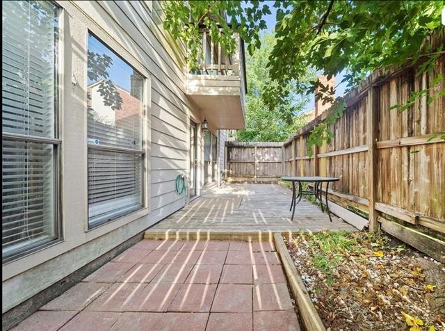 2277 S Kirkwood Road 1101, Houston, TX 77077