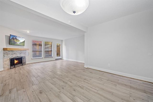 2277 S Kirkwood Road 1101, Houston, TX 77077