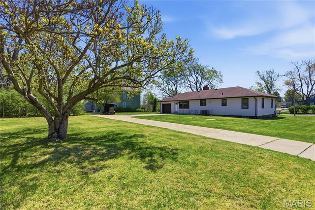 11333 Larimore Road, St Louis, MO 63138