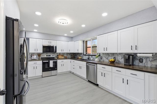 11333 Larimore Road, St Louis, MO 63138
