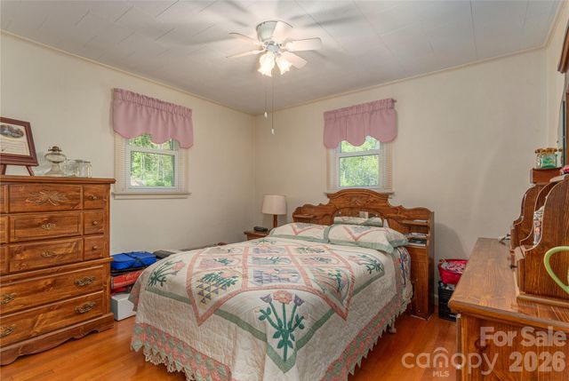 96 Tower Lane, Waynesville, NC 28786