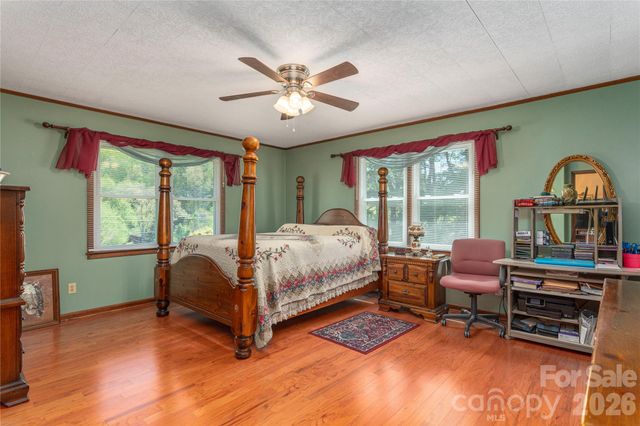 96 Tower Lane, Waynesville, NC 28786