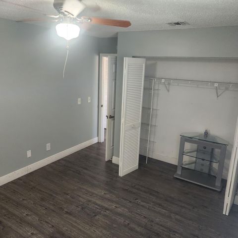 2985 Genoa Place, West Palm Beach, FL 33406