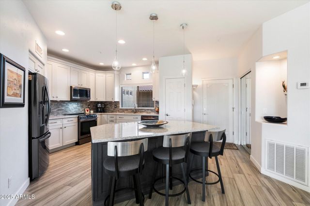 8880 E PARAISO Drive 108, Scottsdale, AZ 85255